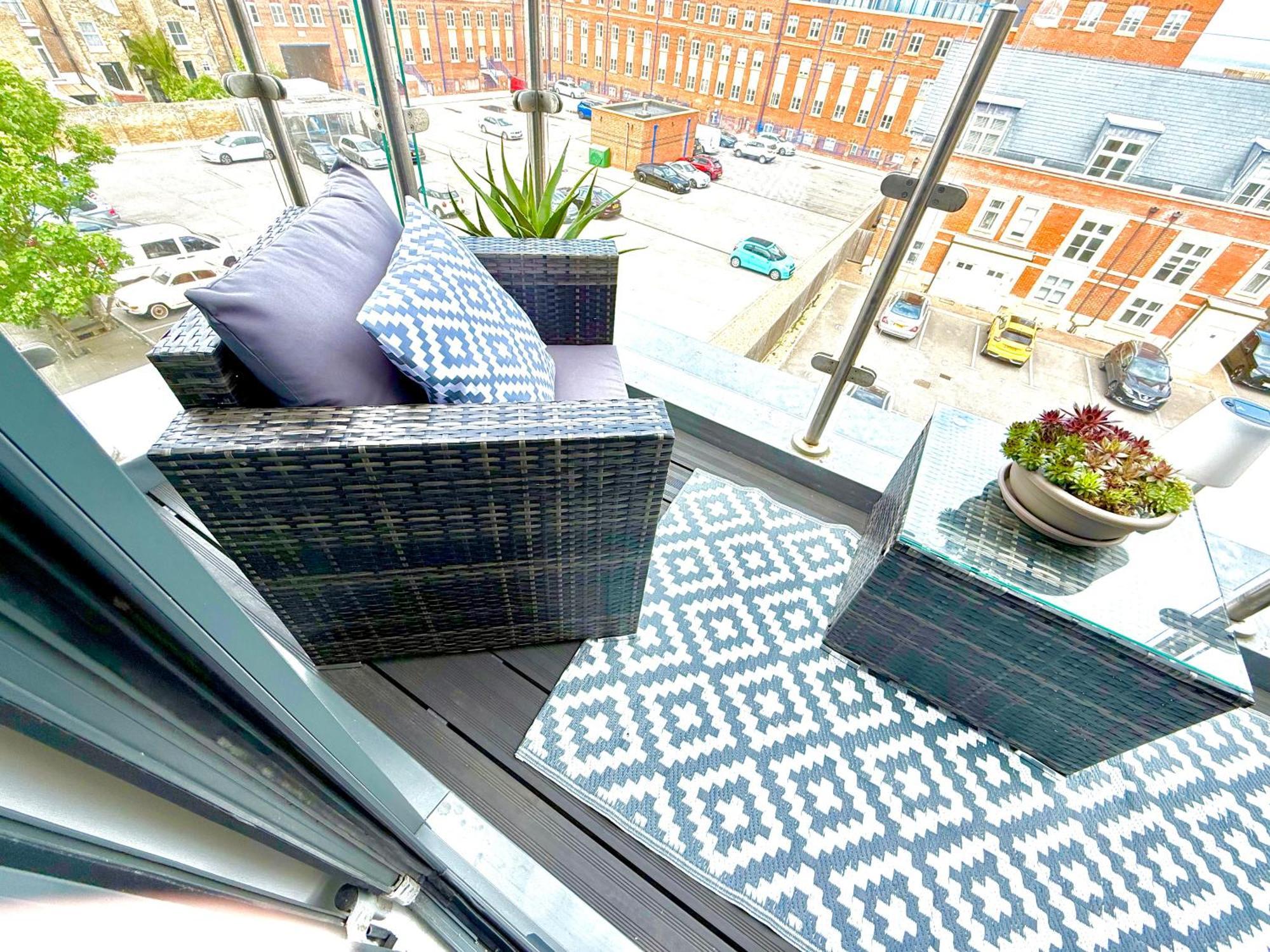 Appartamento The Penthouse Margate, Balconies, Sea View, Gated Parking, Air Con! Esterno foto